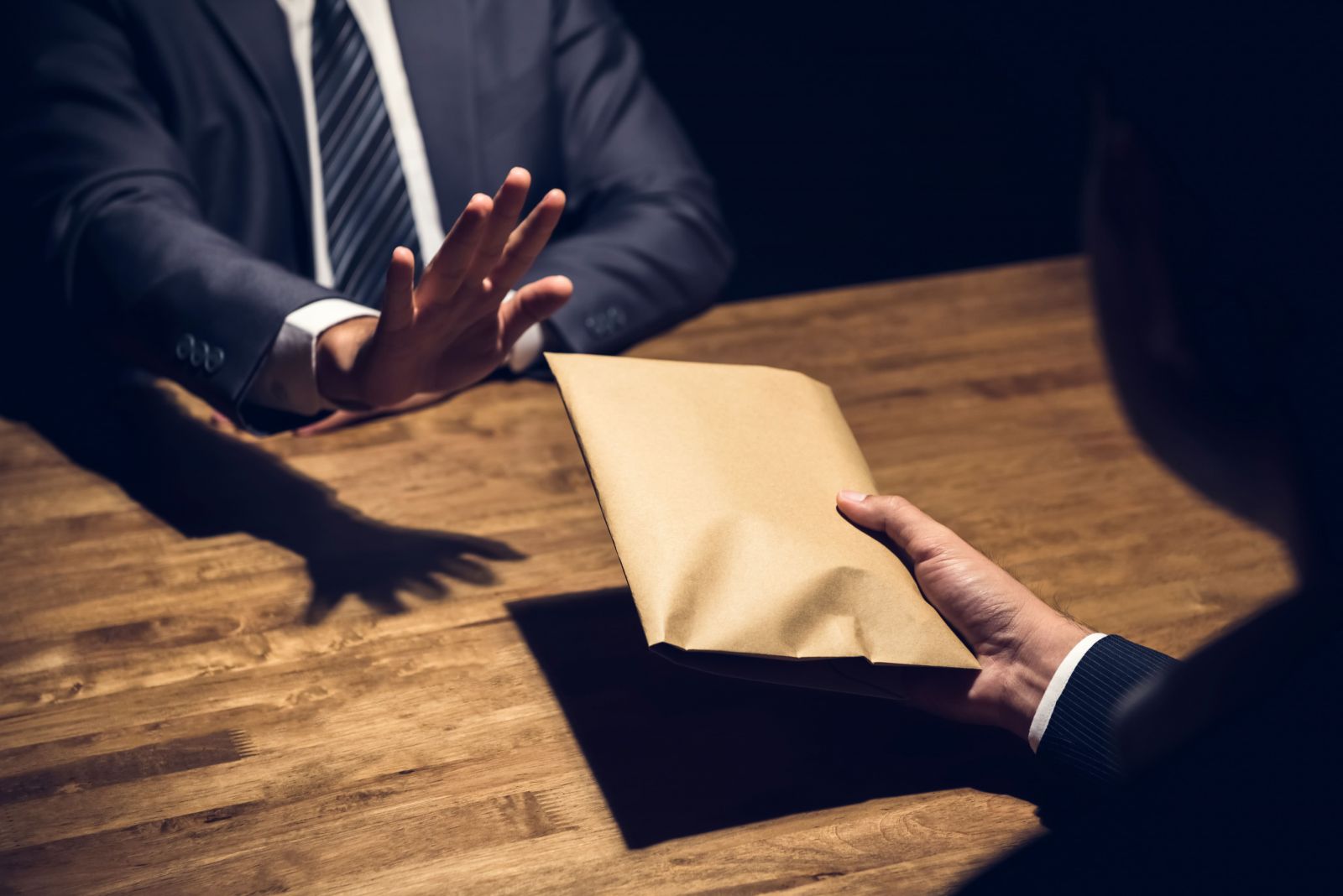 律師事務所解讀外遇罪：關鍵要素和可能的後果